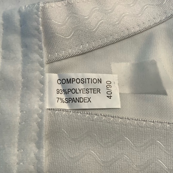 NWOT New Beautiful Gem Bustier, white color, size - Picture 6 of 9